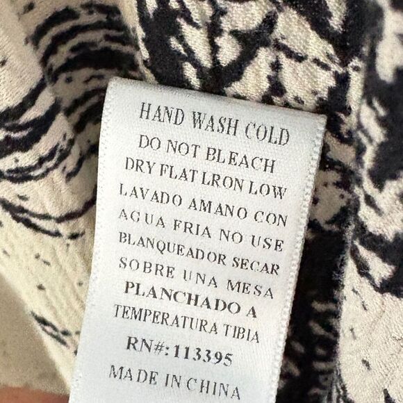 En Créme V Neck Splatter Print Shark Bite Dress Size Small Boho Funky Y2K Size S - Picture 14 of 14